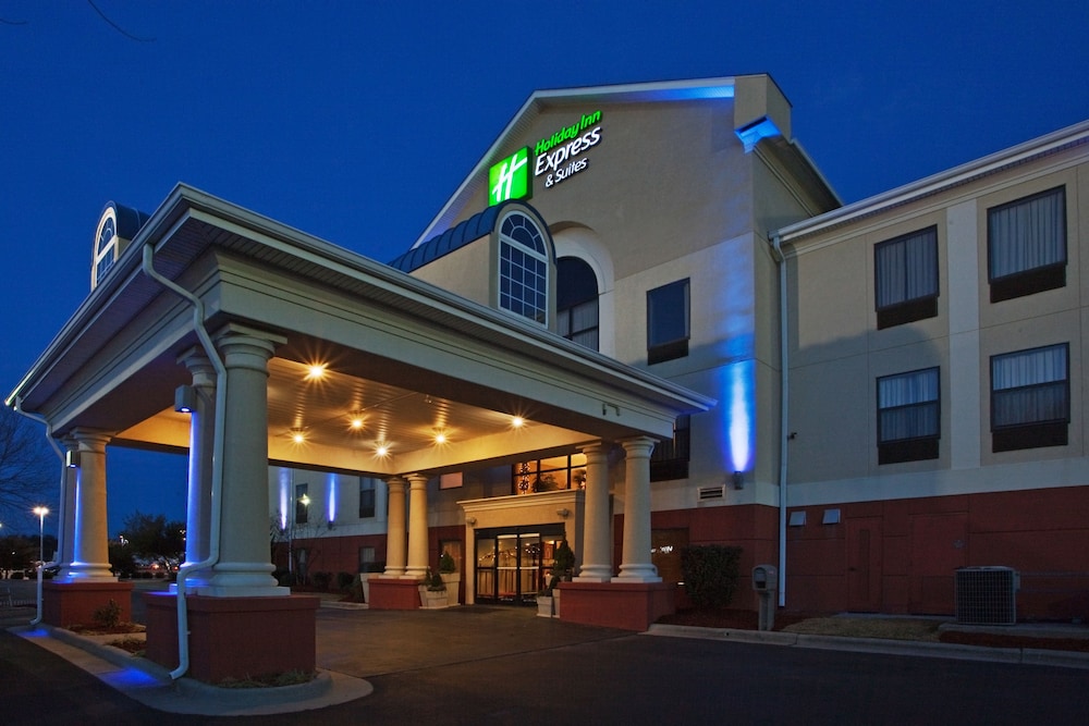 Holiday Inn Express Hotel & Suites Laurinburg by IHG - photo 24