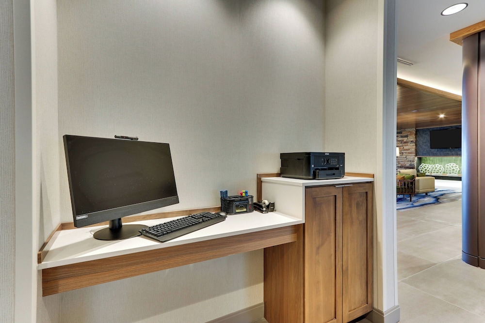 Fairfield Inn & Suites by Marriott Warsaw - photo 20