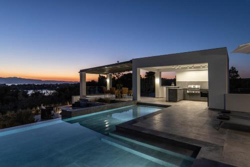 Ilios Villa — 4-Star Luxury Hotel in Porto Cheli, Greece