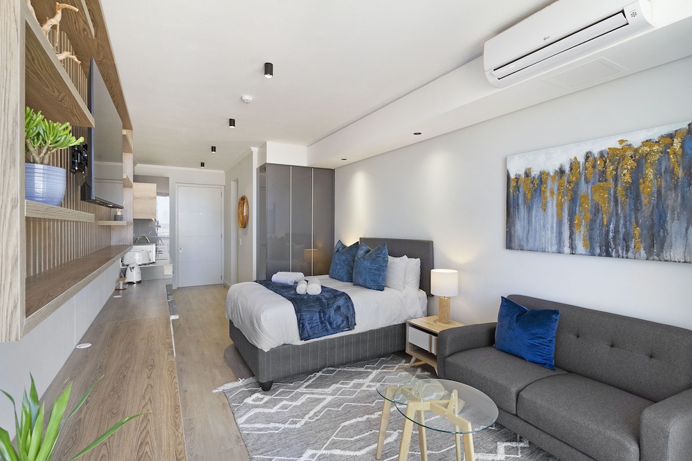 Ellipse Waterfall 31002 — 4-Star Luxury Hotel in Midrand, South Africa