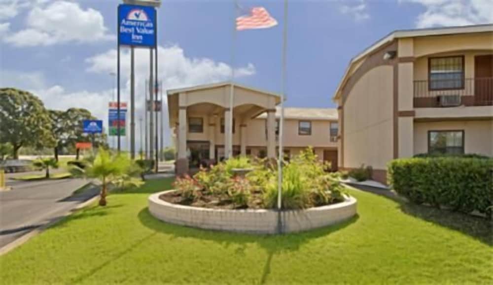 Apple Tree Inn Tyler Lindale - photo 28