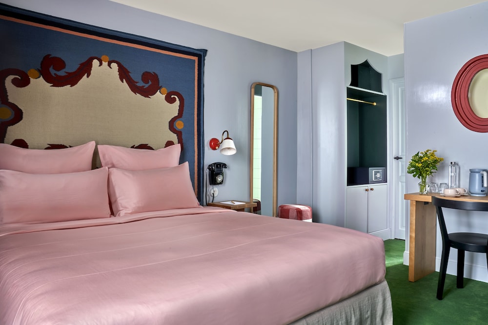 Hôtel de La Boétie — 4-Star Luxury Hotel in Paris, France