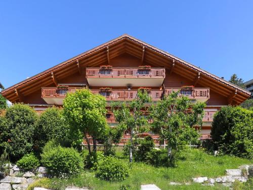 Apartment Cascades d'Eden 2 by Interhome — 4-Star Luxury Hotel in Montana, Switzerland