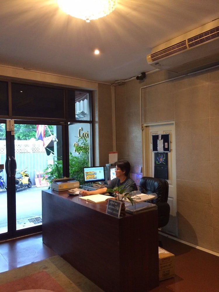 Check-in/Check-out Kiosk