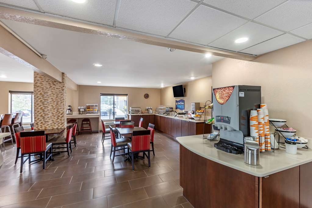 Clarion Pointe Racine Mount Pleasant - photo 29