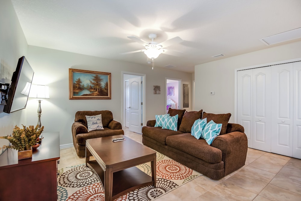 Townhome W private Pool & Free On site Water Park - photo 20