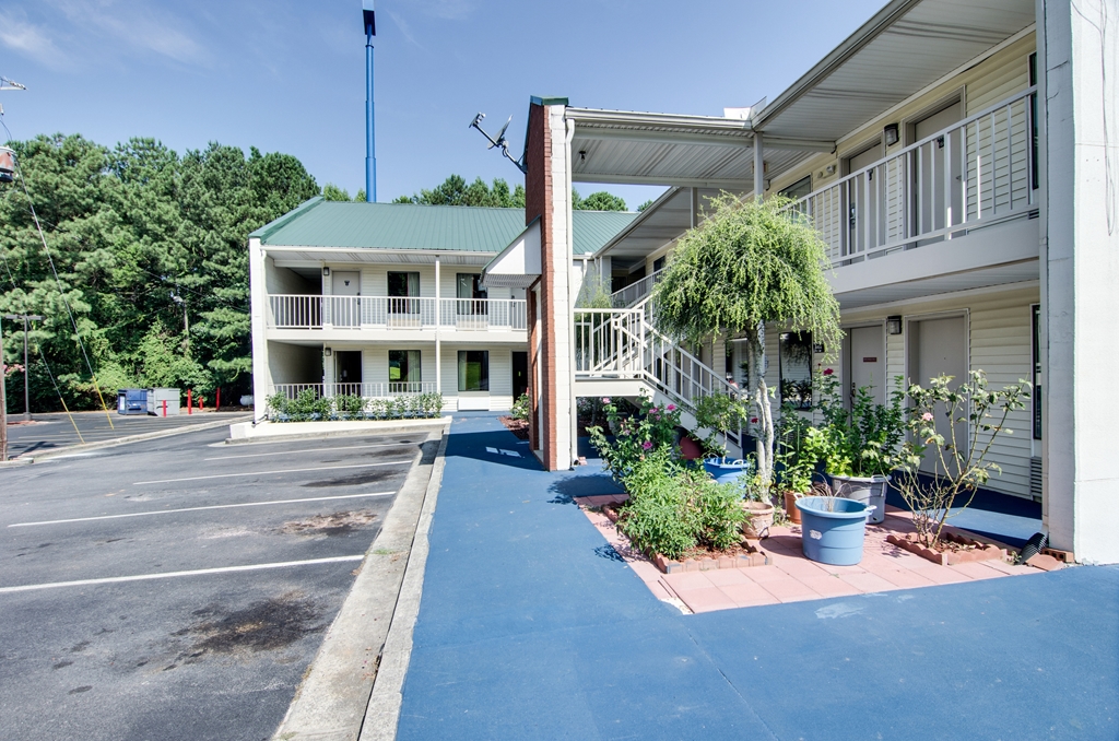 Motel 6 Cartersville - photo 4