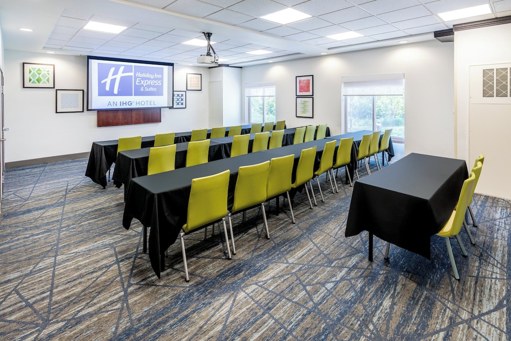 Holiday Inn Express Hotel & Suites Denver North Thornton by IHG - photo 37