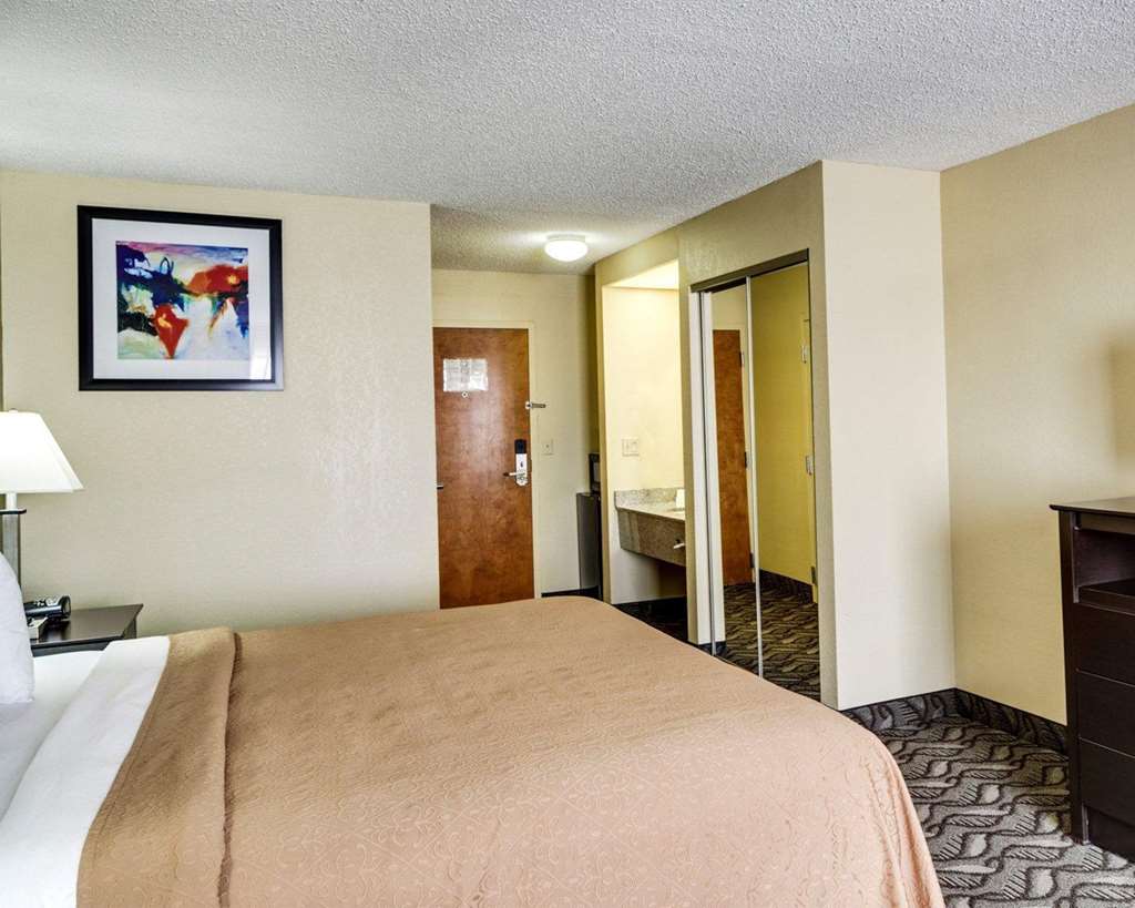 Quality Suites Baton Rouge East Denham Springs - photo 26