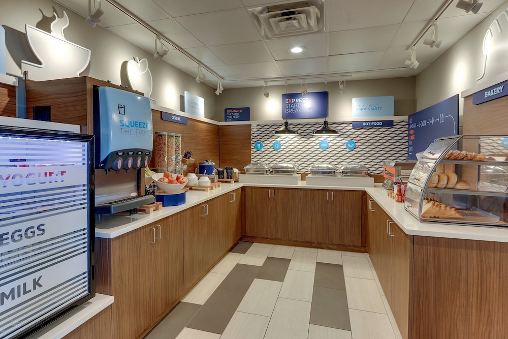 Holiday Inn Express Cincinnati North Monroe by IHG - photo 28