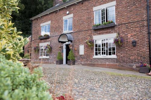 Alvanley Arms Cotebrook — hotel in Tarporley