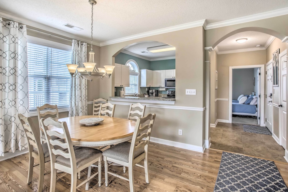 Pool Beach & Golf: Barefoot Resort Condo - photo 7