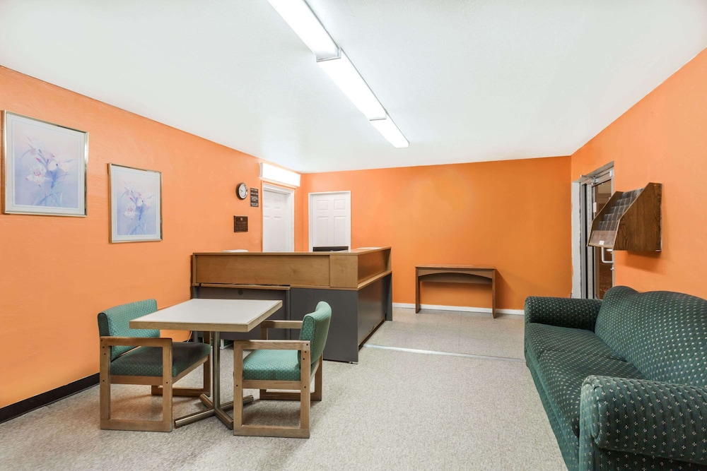 Americas Best Value Inn Wendover - photo 15