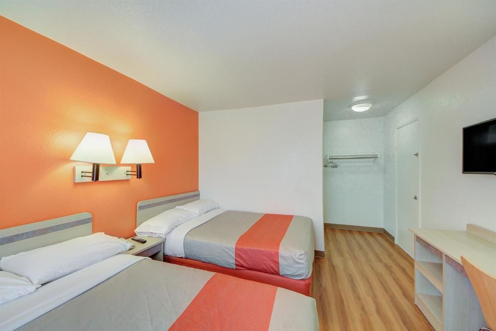 Motel 6 Oklahoma City Airport - photo 7