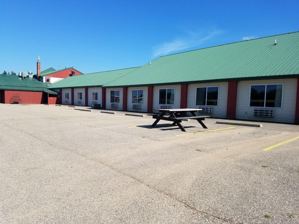 Inn of the Pines - photo 35