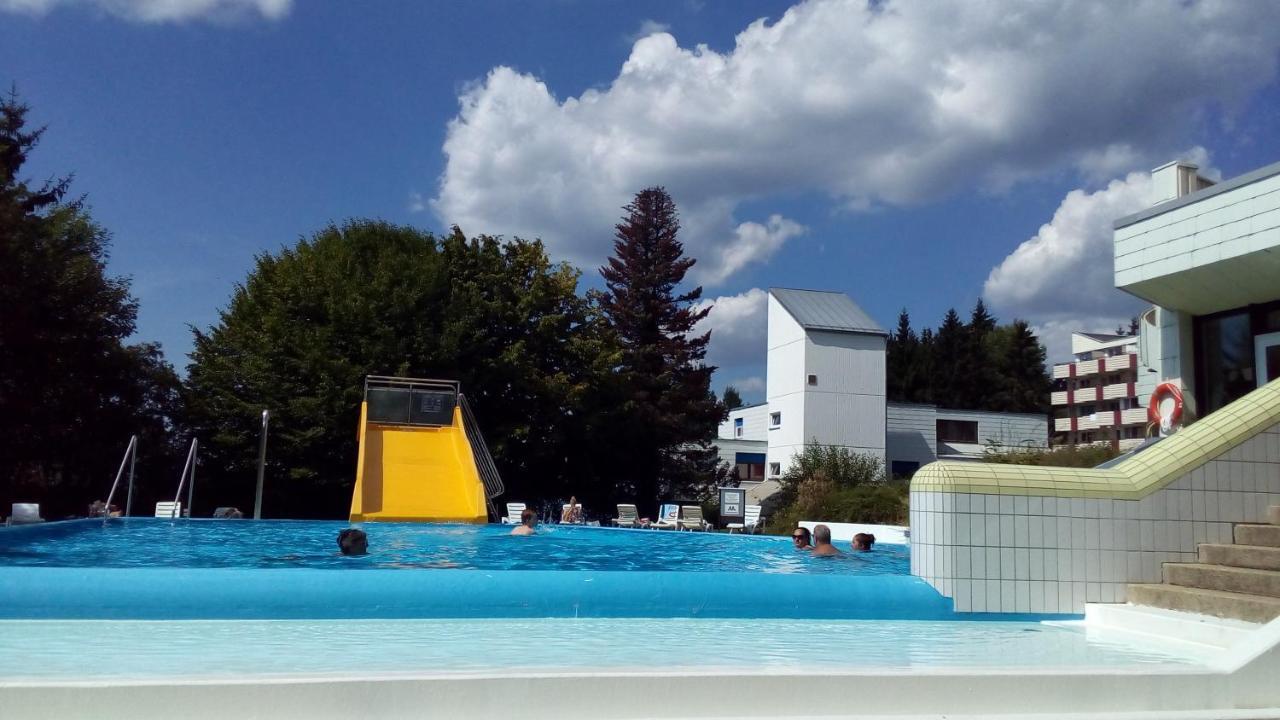 2 Zi App Sonnenschein inklusive activCARD Hallenbad Sauna Fitness & Außenpool — 4-Star Luxury Hotel in Sankt Englmar, Germany