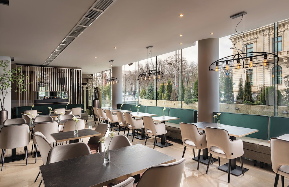 מזון ומשקאות