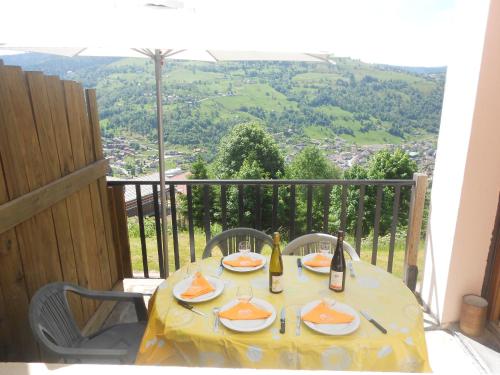 Bouton D Or — La Bresse
