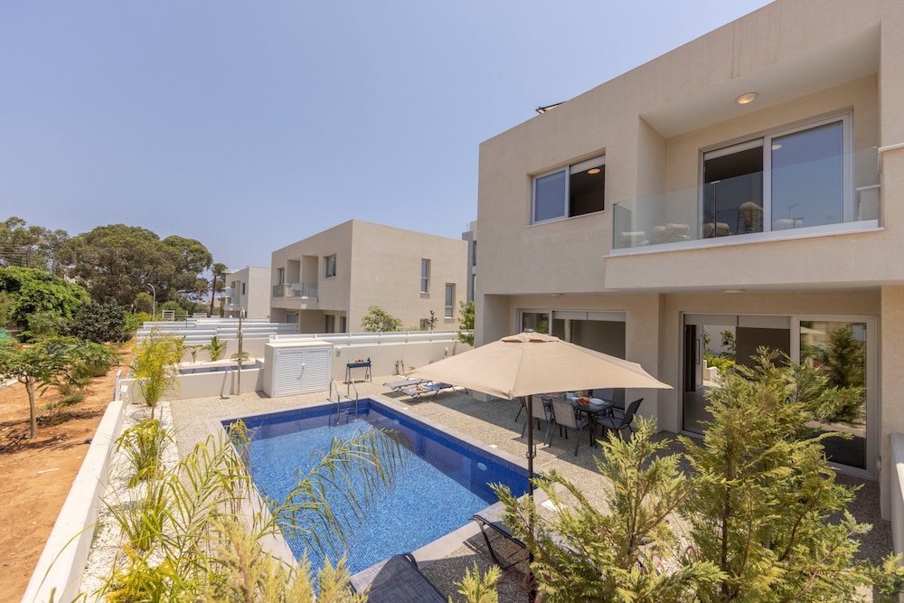 Protaras Mythical Seas — Paralimni