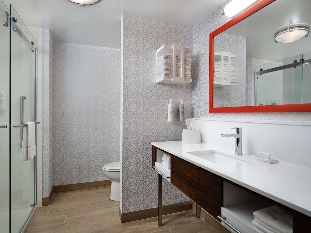 Hampton Inn Troy - photo 9