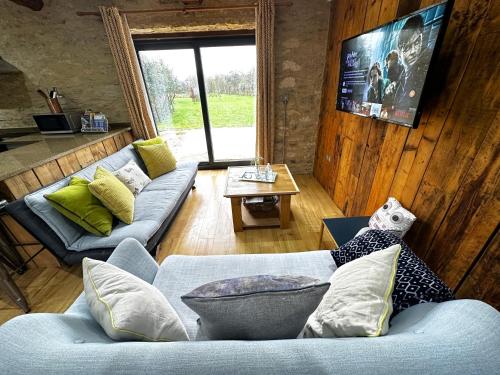 Dove House Cottages No 2 — 4-Star Luxury Hotel in Witney, United Kingdom