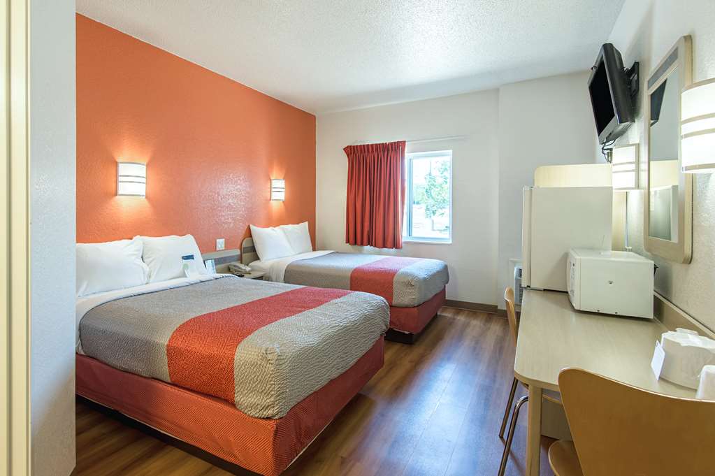 Motel 6 Junction City KS - photo 7