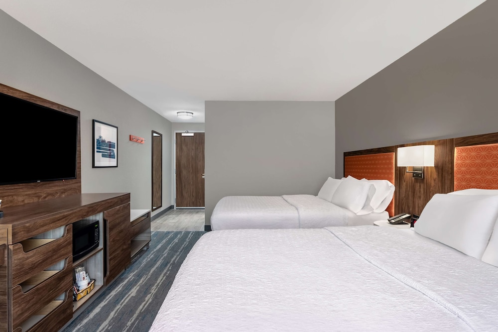 Hampton Inn & Suites Richmond IN - photo 7