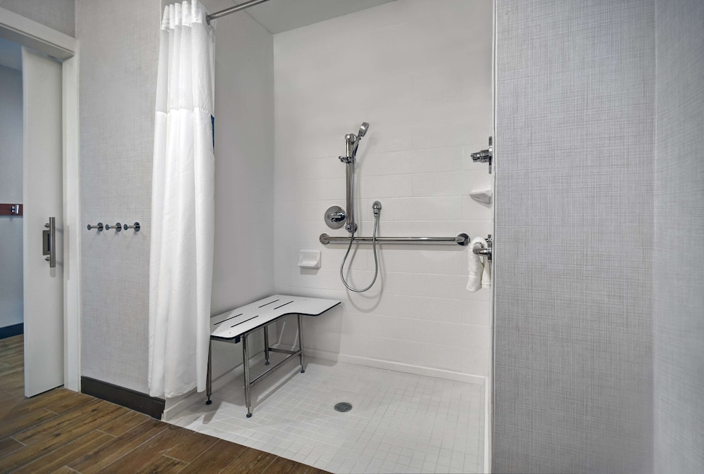 Hampton Inn Midland South - photo 13