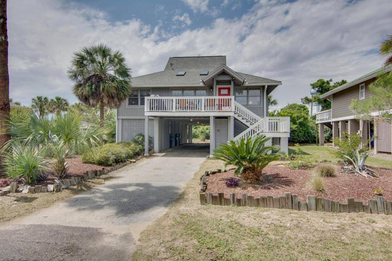 Beachside Drive 14 in Isle Of Palms, United States