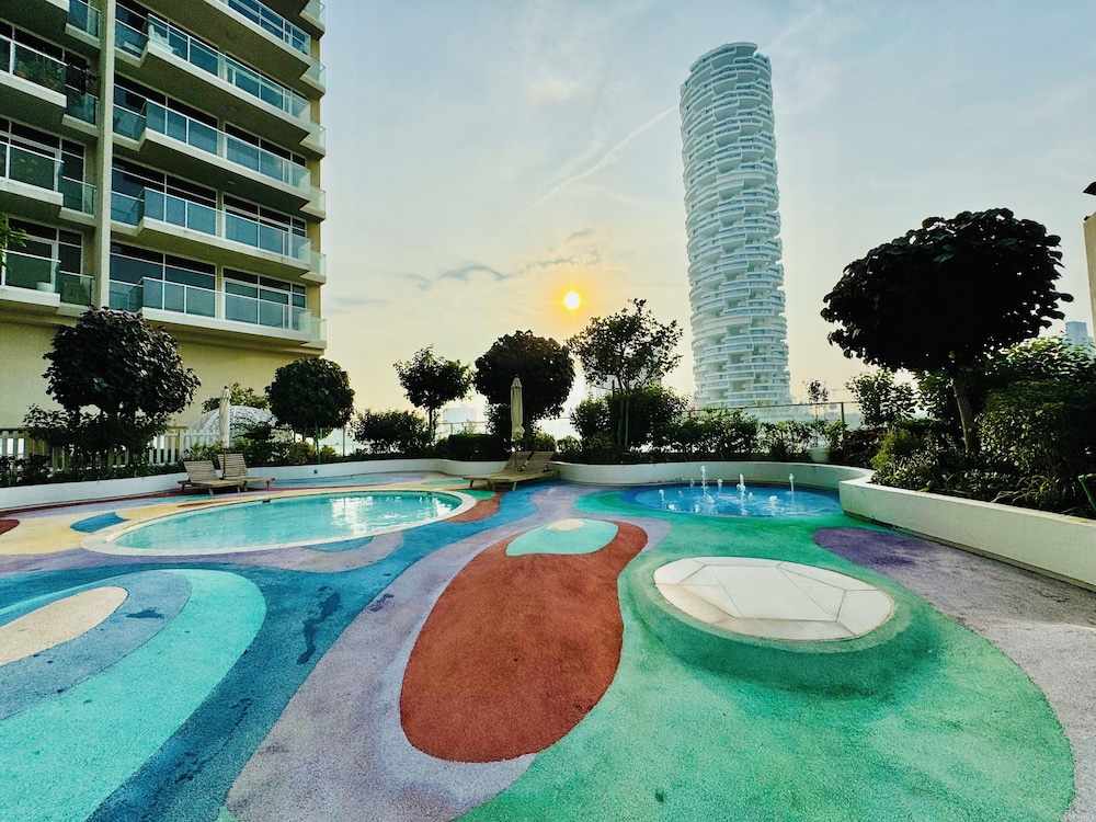Venduras Chic Apt Hameni Tower JVC - carbon neutral hotel in Dubai