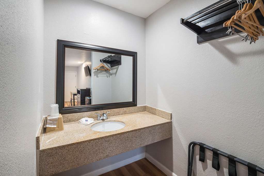Motel6 Dallas TX - photo 20