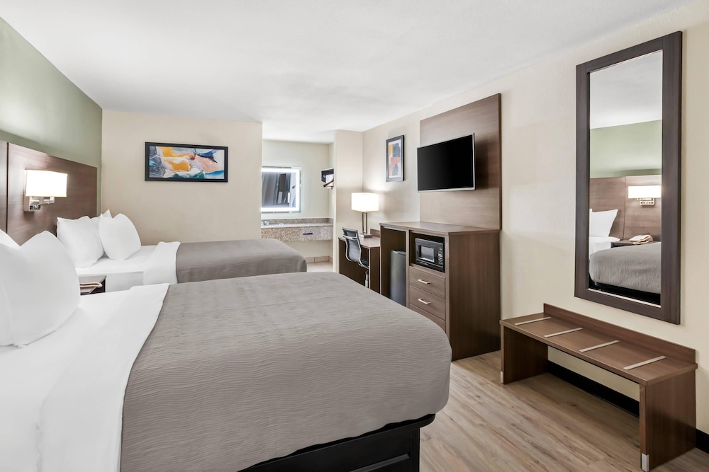 Quality Inn Harvey New Orleans in Harvey, United States