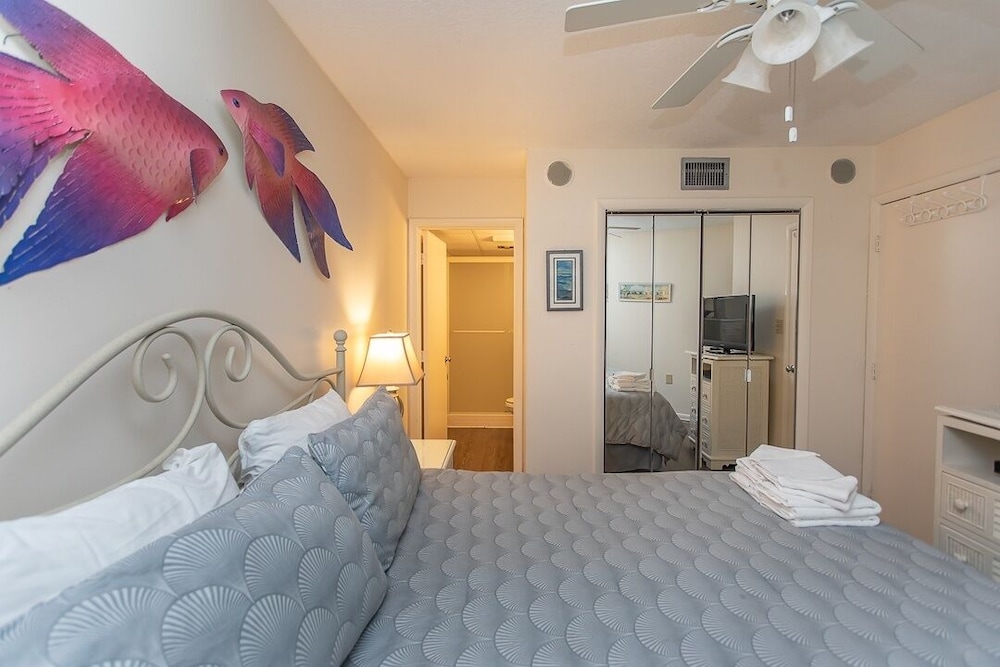 Royal Garden Resort 1406 2 Bedroom Condo by RedAwning - photo 3