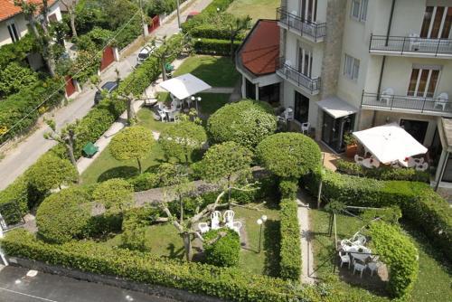 Hotel Montecarlo — Camaiore — photo 3
