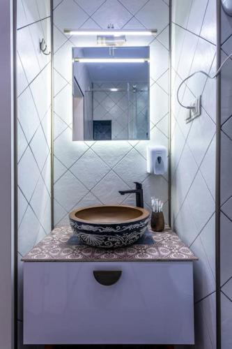 Condo in center Tbilisi with Terrace
