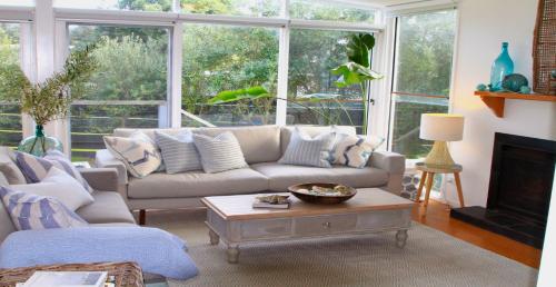 The Deckhouse at Lonnie — Point Lonsdale — photo 2