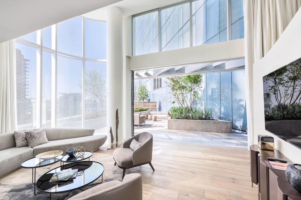 JW Marriott Parq Vancouver photo 2