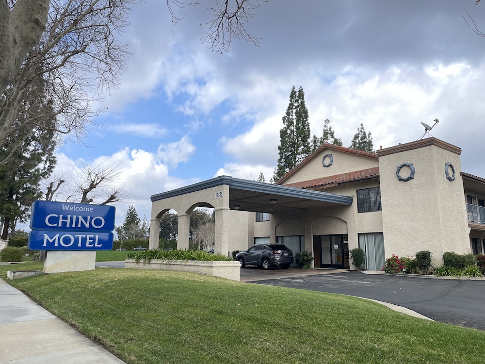 Chino Motel - photo 42