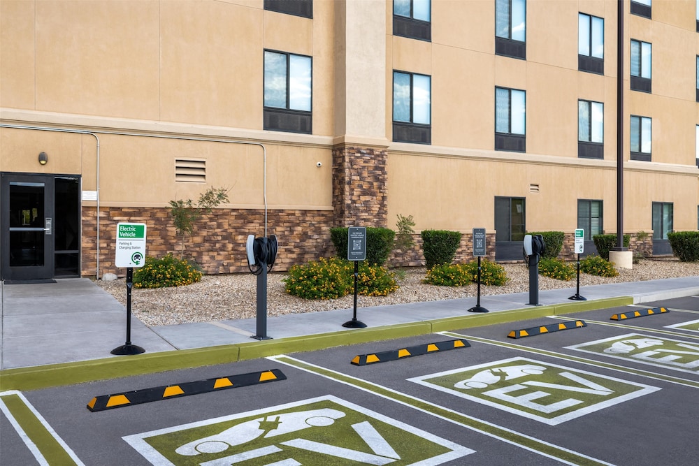 Hampton Inn Las Vegas North Speedway - photo 29