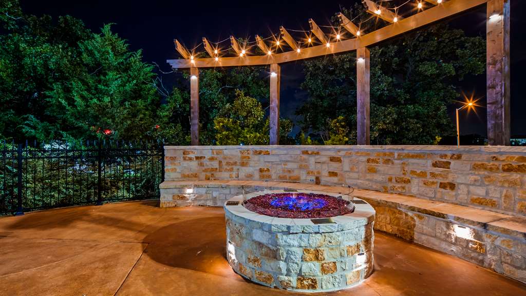 Best Western Premier Crown Chase Inn & Suites - photo 5