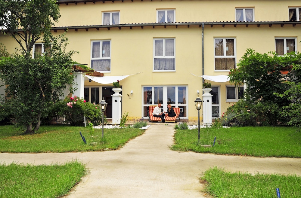 Mediterran Hotel Juwel — Rodgau — photo 3