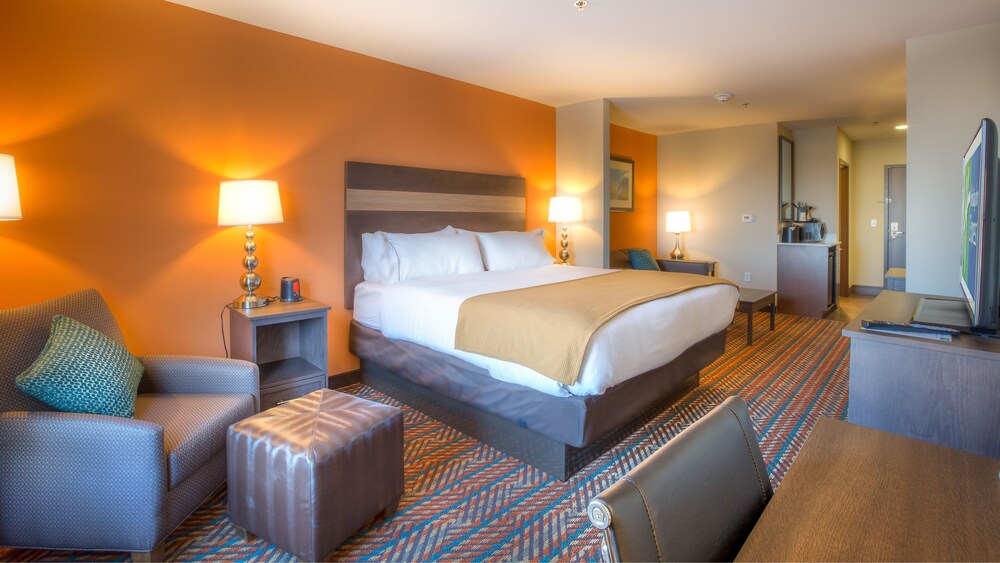 Holiday Inn Express Wichita South by IHG - photo 8