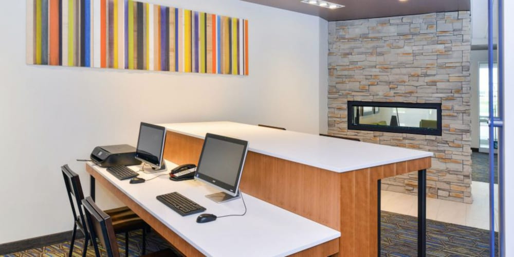 Holiday Inn Express Alliance by IHG - photo 16