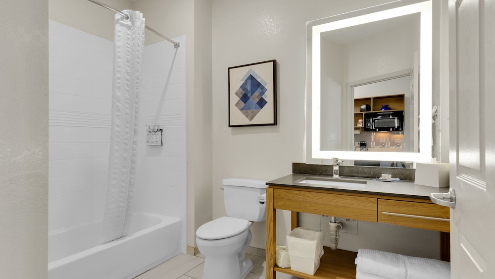 Candlewood Suites San Antonio Downtown by IHG - photo 12
