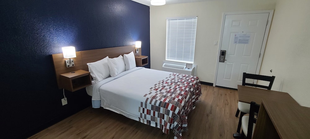Red Roof Inn Byron - photo 12
