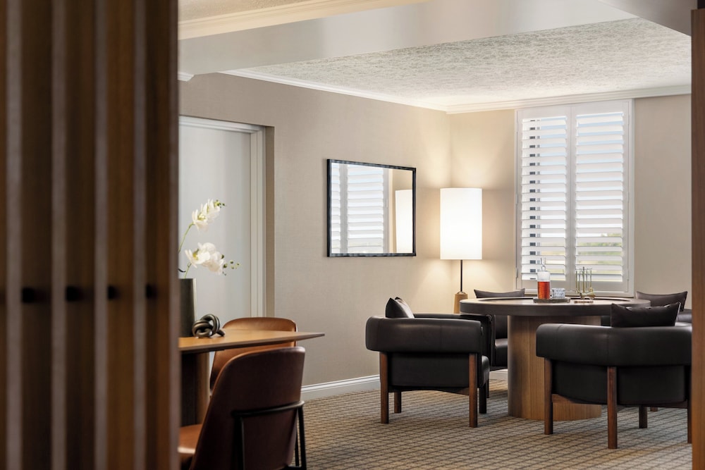 Crowne Plaza Louisville Airport Expo Ctr by IHG - photo 18