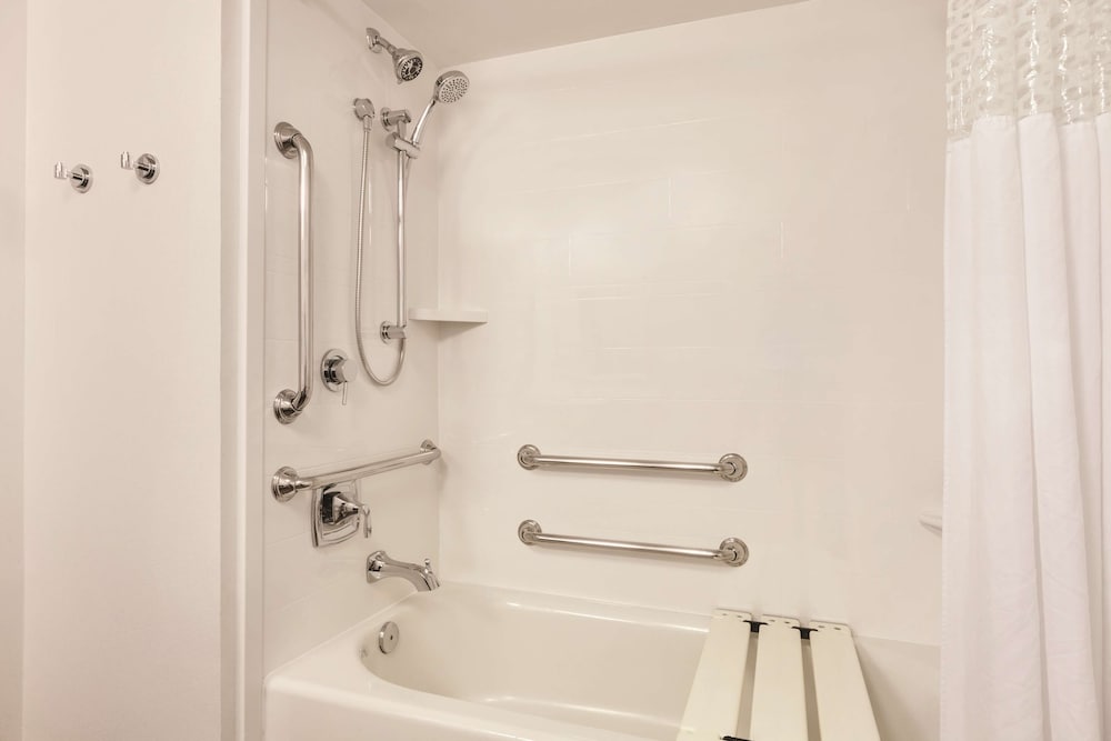 Hampton Inn by Hilton Richmond North Ashland - photo 37