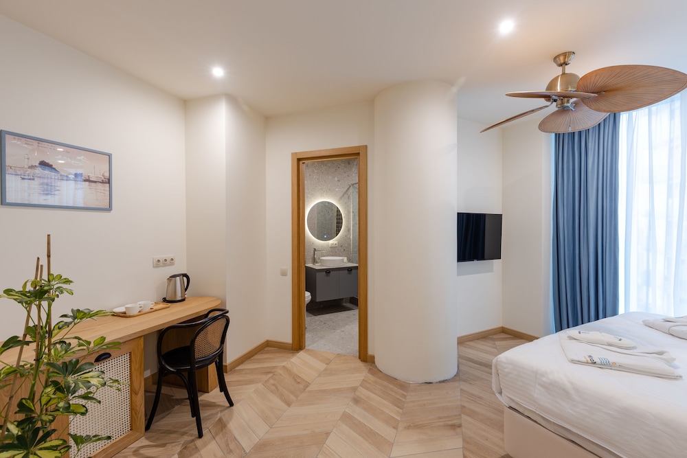 MiraMar Luxury Residences — Batumi — photo 4