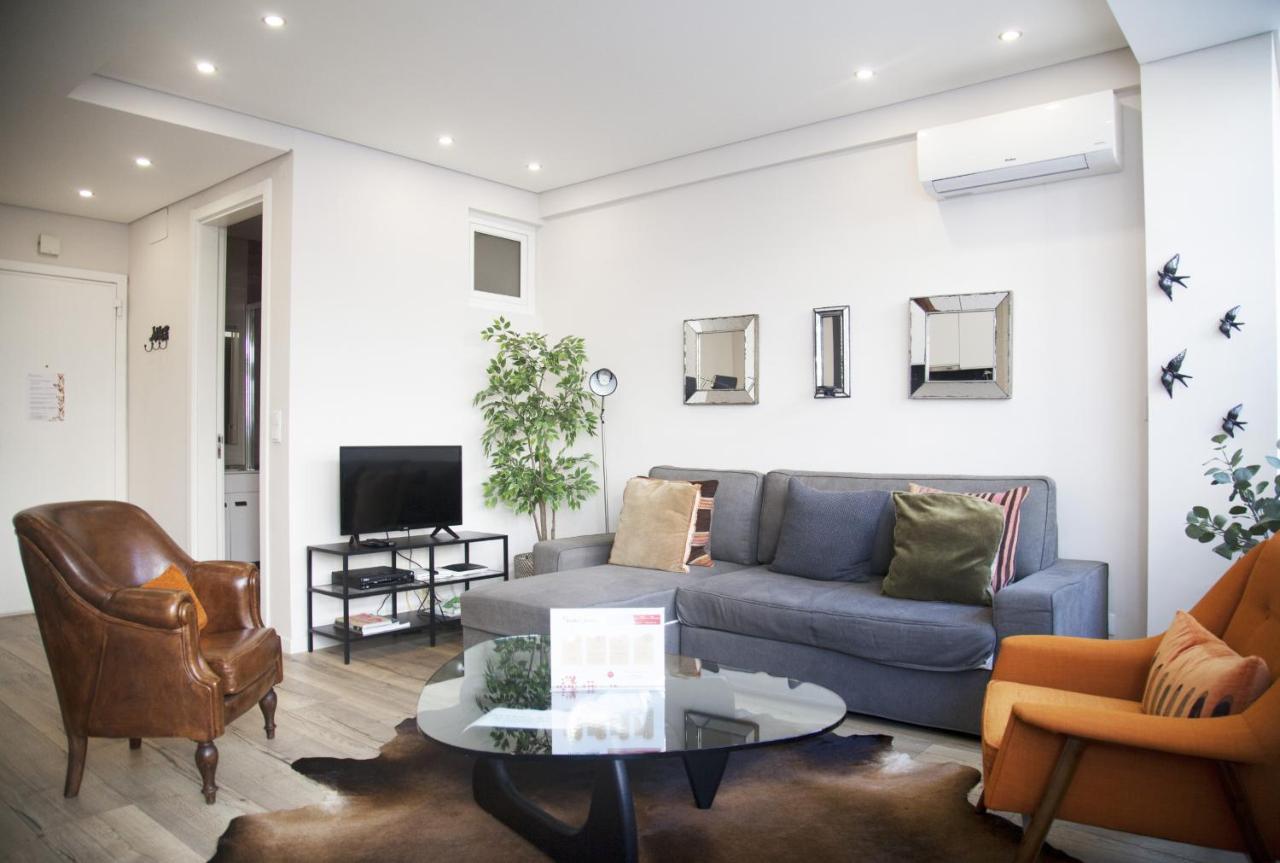 Flh Campo de Ourique Bright Apartment — 4-Star Luxury Hotel in Lisbon, Portugal
