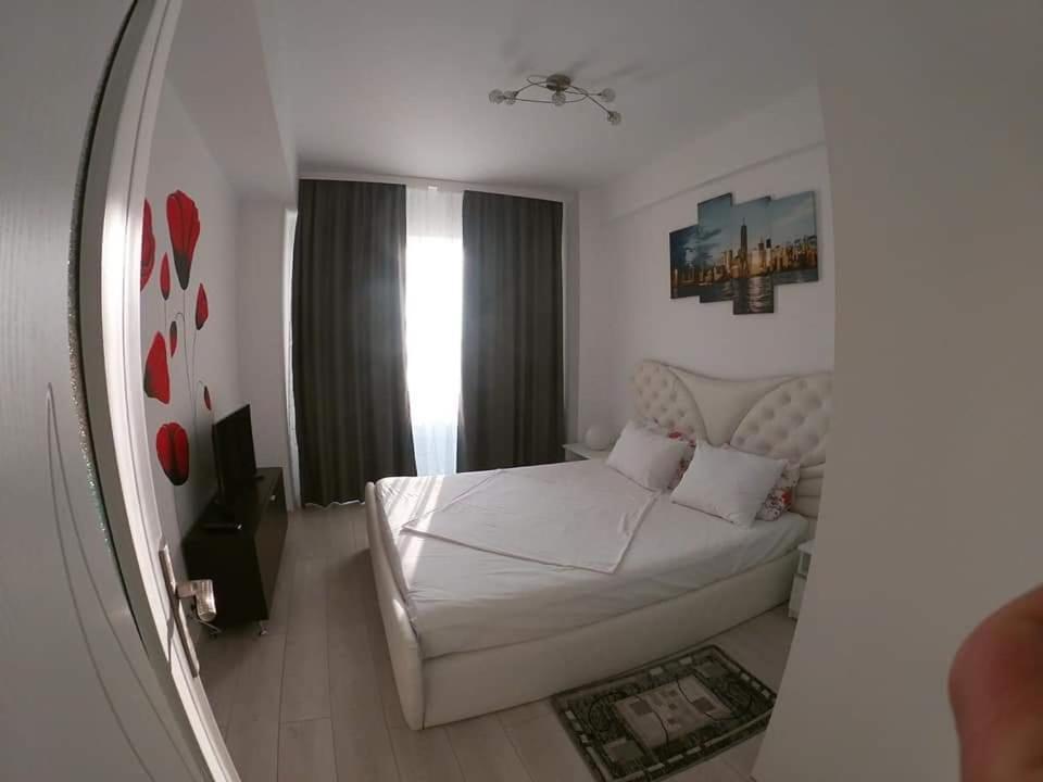 Apartament De Lux Mamaia Nord — 4-Star Luxury Hotel in Jibert, Romania